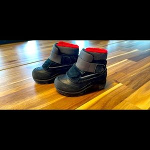 NorthFace toddler snow boots